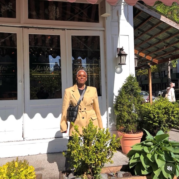 Co Canvas Belted Blazer in Cotton 
Butterscotch
Size M - Picture 2 of 2